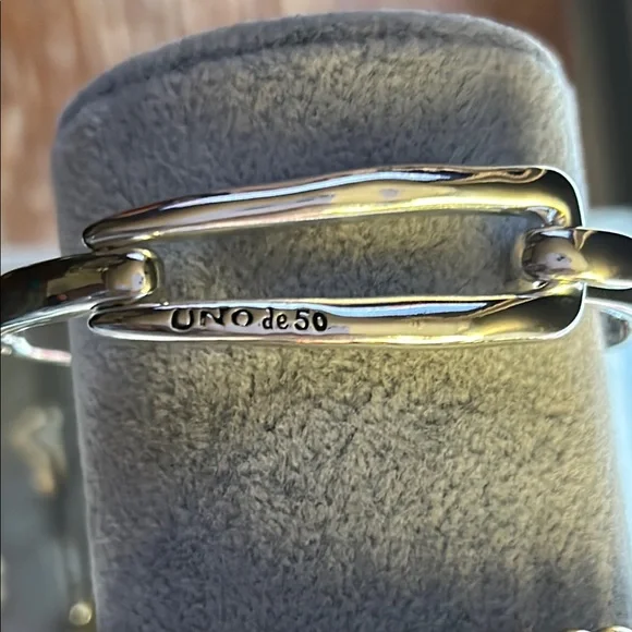 UNO de 50 Silver Bracelet - Picture 1 of 3
